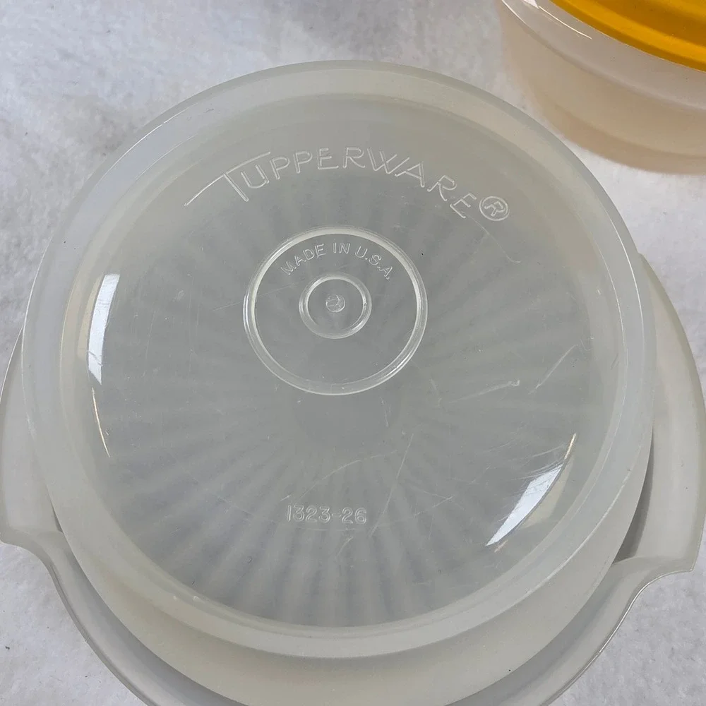 Vintage‎ Tupperware Servalier Bowls Set of 2 Sunburst Lids Yellow Grey 1323 812